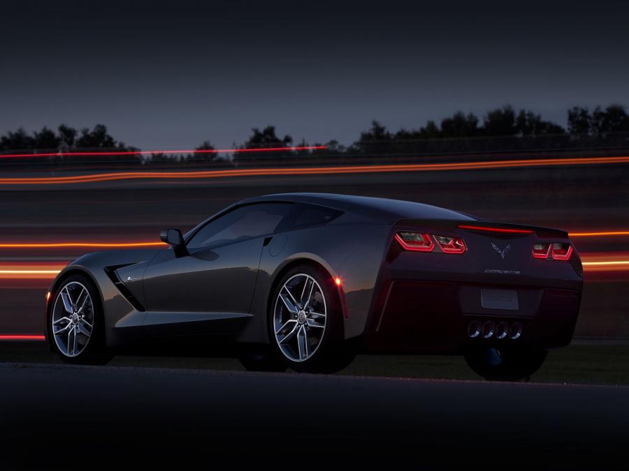  Chevrolet Corvette Stingray Coupe 2013 года  (фото 18 из 25)